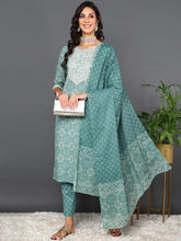 Women Green Pure Cotton Bandhani Printed Kurta Trouser With Dupatta
